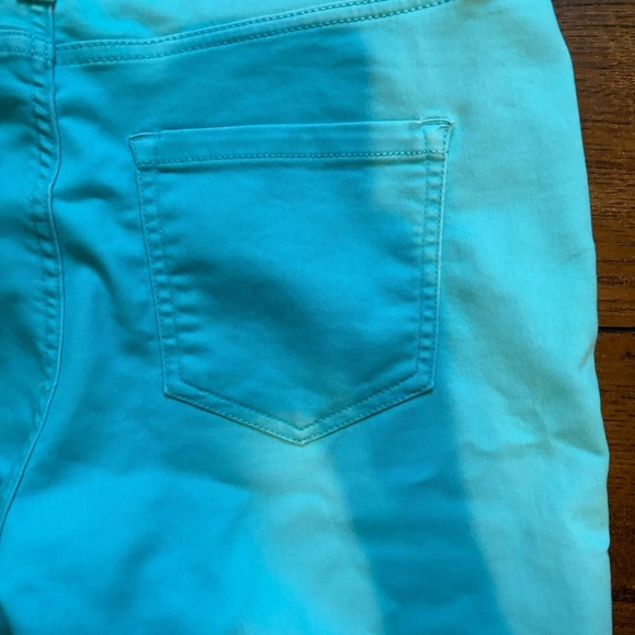 Liz Claiborne Women's Shorts Sz 10 Mid Rise Cotton Blended Bermuda Sara - Picture 5 of 7